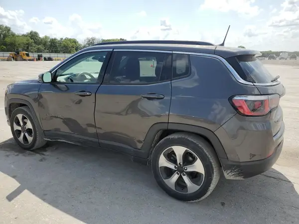 3C4NJCBB8KT699919 2019 JEEP COMPASS - Image 2