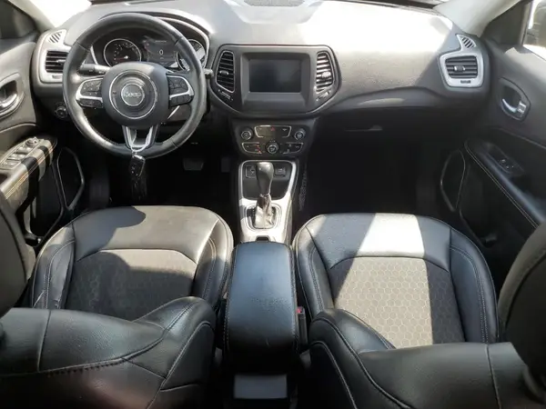 3C4NJCBB8KT699919 2019 JEEP COMPASS - Image 8
