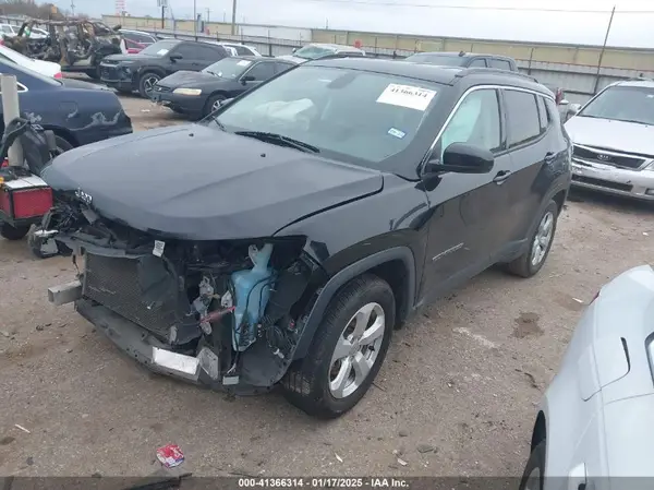 3C4NJCBB8KT727069 2019 JEEP COMPASS - Image 2