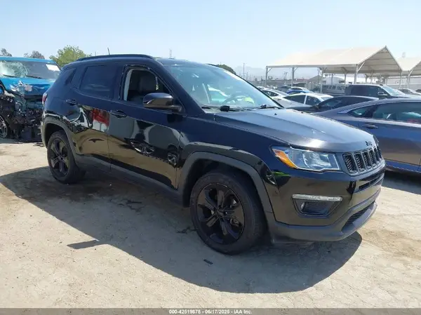 3C4NJCBB8KT727170 2019 JEEP COMPASS - Image 1