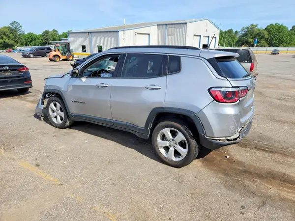 3C4NJCBB8KT835255 2019 JEEP COMPASS - Image 2
