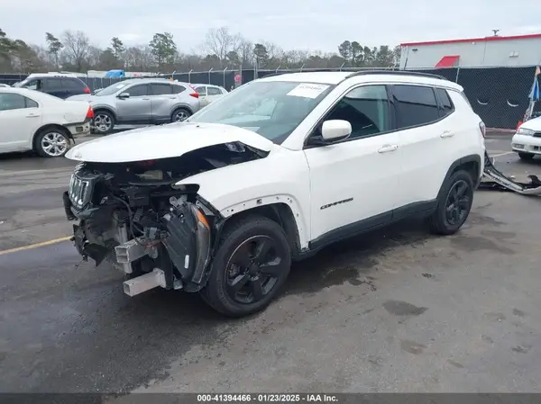 3C4NJCBB8KT851794 2019 JEEP COMPASS - Image 2