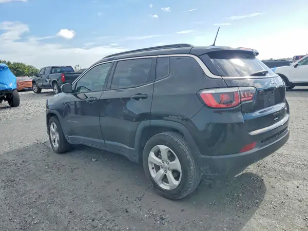 3C4NJCBB8KT851844 2019 JEEP COMPASS - Image 2