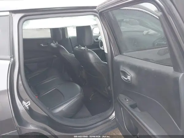 3C4NJCBB8KT855151 2019 JEEP COMPASS - Image 8