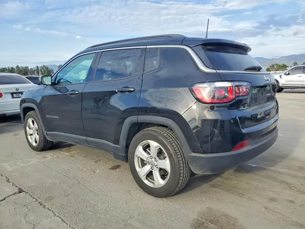 3C4NJCBB8KT855358 2019 JEEP COMPASS - Image 2