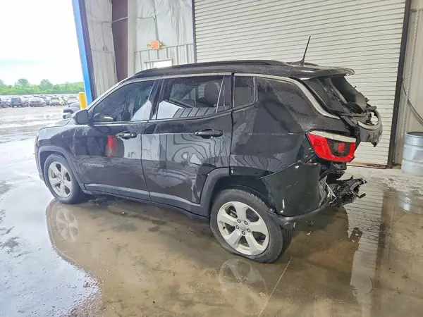 3C4NJCBB8KT855604 2019 JEEP COMPASS - Image 2