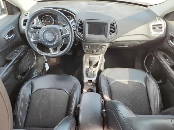 3C4NJCBB8KT855926 2019 JEEP COMPASS - Image 8