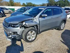 3C4NJCBB8KT856283 2019 JEEP COMPASS