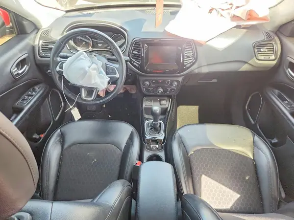 3C4NJCBB8LT102737 2020 JEEP COMPASS - Image 8
