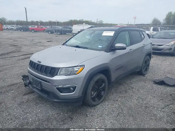3C4NJCBB8LT105248 2020 JEEP COMPASS - Image 2