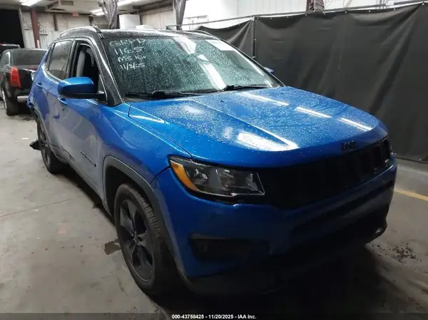 3C4NJCBB8LT141165 2020 JEEP COMPASS - Image 1