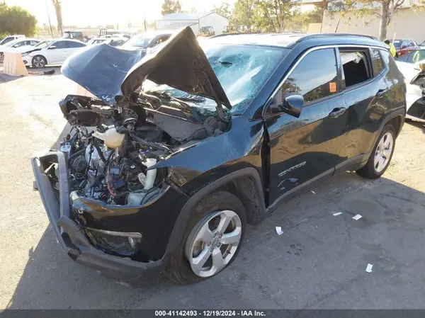 3C4NJCBB8LT141277 2020 JEEP COMPASS - Image 2