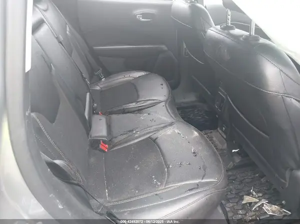 3C4NJCBB8LT154398 2020 JEEP COMPASS - Image 8