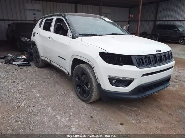 3C4NJCBB8LT176613 2020 JEEP COMPASS - Image 1