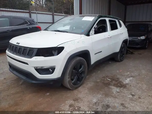 3C4NJCBB8LT176613 2020 JEEP COMPASS - Image 2