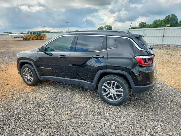 3C4NJCBB8LT252833 2020 JEEP COMPASS - Image 2