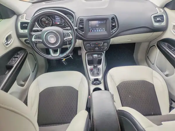 3C4NJCBB8LT252833 2020 JEEP COMPASS - Image 8