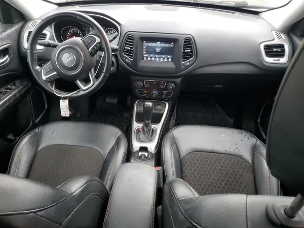 3C4NJCBB8LT256770 2020 JEEP COMPASS - Image 8