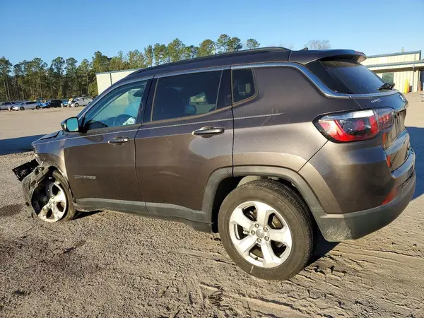 3C4NJCBB8MT518353 2021 JEEP COMPASS - Image 2
