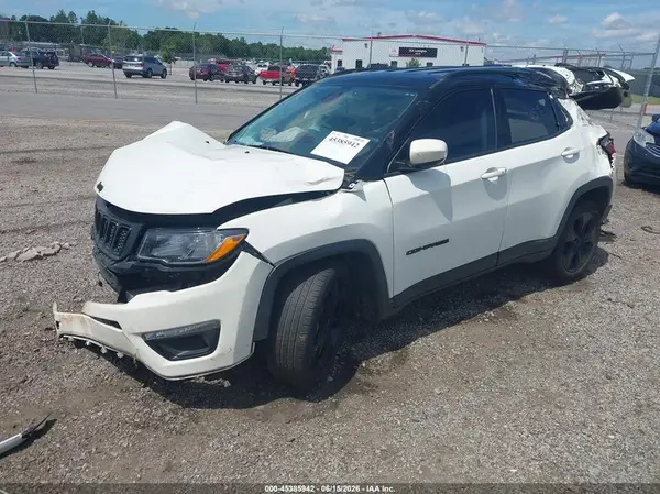 3C4NJCBB8MT526940 2021 JEEP COMPASS - Image 2