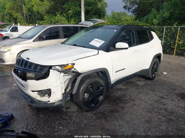 3C4NJCBB8MT567729 2021 JEEP COMPASS - Image 2