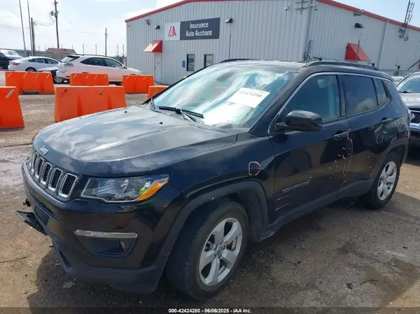 3C4NJCBB8MT592615 2021 JEEP COMPASS - Image 2