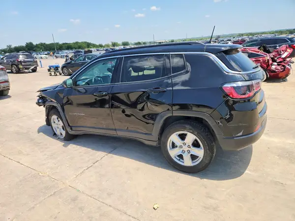3C4NJCBB8NT103518 2022 JEEP COMPASS - Image 2