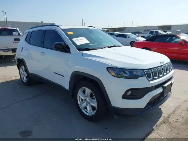 3C4NJCBB8NT137619 2022 JEEP COMPASS - Image 1