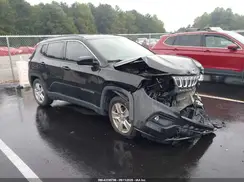 3C4NJCBB8NT138933 2022 JEEP COMPASS
