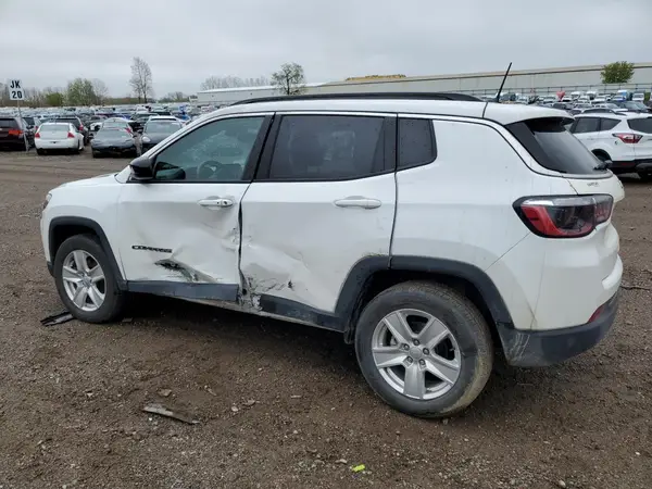 3C4NJCBB8NT156266 2022 JEEP COMPASS - Image 2