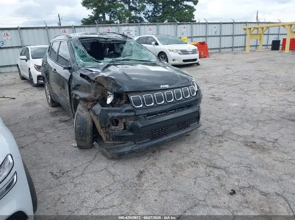 3C4NJCBB8NT188392 2022 JEEP COMPASS - Image 1