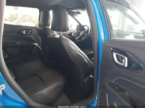 3C4NJCBB8NT192488 2022 JEEP COMPASS - Image 8