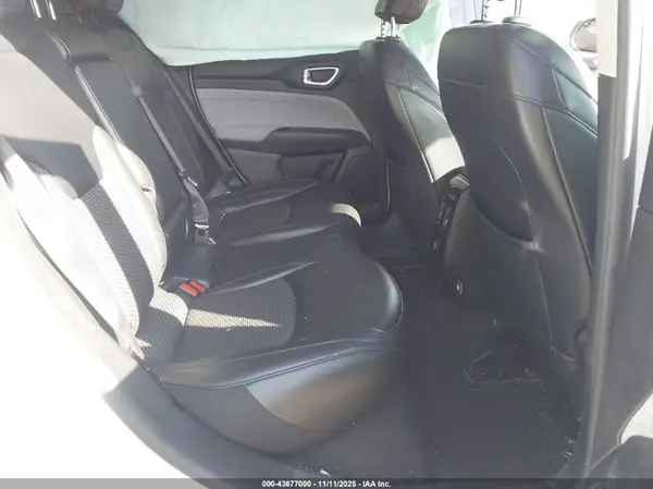 3C4NJCBB8NT205319 2022 JEEP COMPASS - Image 8