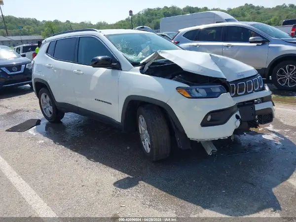 3C4NJCBB8NT219365 2022 JEEP COMPASS - Image 1