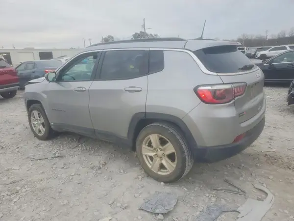 3C4NJCBB8NT219396 2022 JEEP COMPASS - Image 2