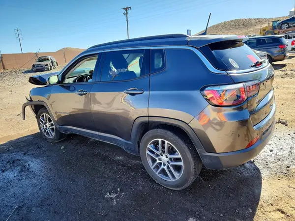 3C4NJCBB9HT617253 2017 JEEP COMPASS - Image 2