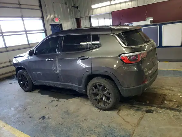 3C4NJCBB9HT632691 2017 JEEP COMPASS - Image 2