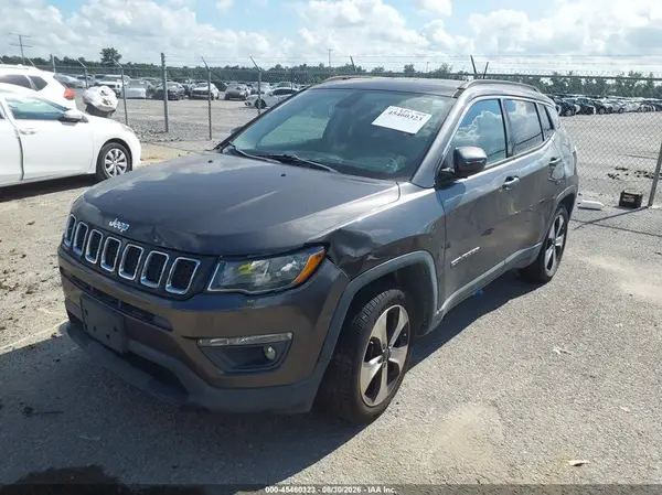 3C4NJCBB9HT632951 2017 JEEP COMPASS - Image 2