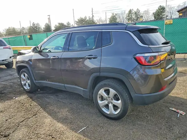 3C4NJCBB9HT647630 2017 JEEP COMPASS - Image 2