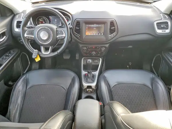 3C4NJCBB9HT647630 2017 JEEP COMPASS - Image 8