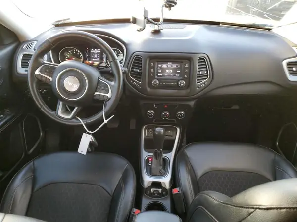 3C4NJCBB9HT658692 2017 JEEP COMPASS - Image 8