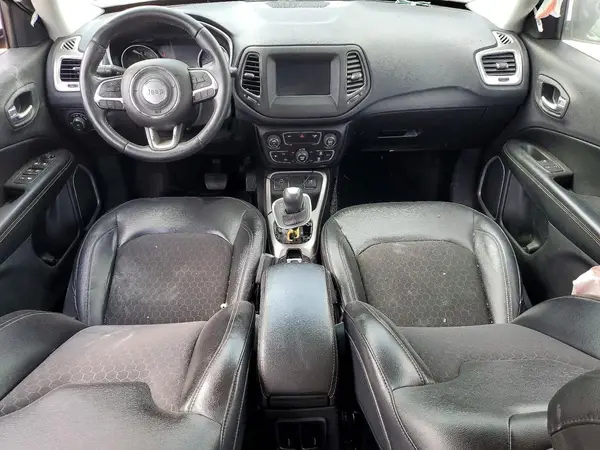 3C4NJCBB9HT693930 2017 JEEP COMPASS - Image 8