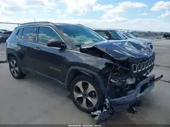 3C4NJCBB9JT106129 2018 JEEP COMPASS