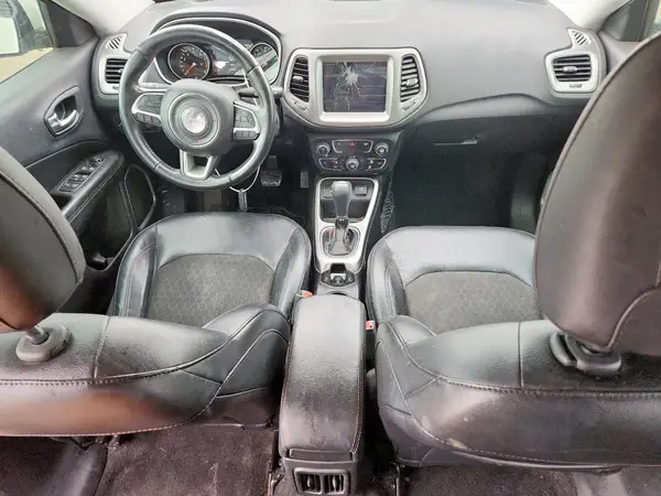3C4NJCBB9JT108608 2018 JEEP COMPASS - Image 8