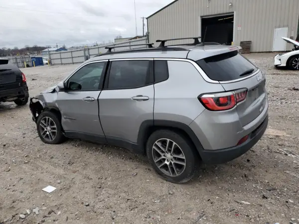 3C4NJCBB9JT123674 2018 JEEP COMPASS - Image 2