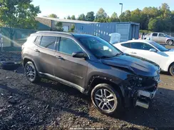 3C4NJCBB9JT125313 2018 JEEP COMPASS
