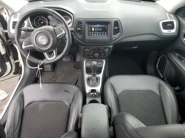 3C4NJCBB9JT134108 2018 JEEP COMPASS - Image 8