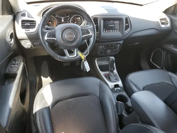 3C4NJCBB9JT137428 2018 JEEP COMPASS - Image 8