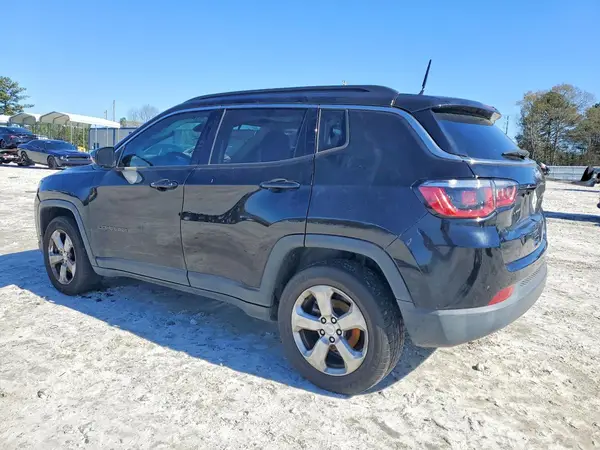 3C4NJCBB9JT194180 2018 JEEP COMPASS - Image 2