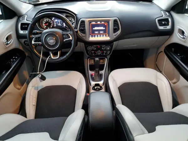 3C4NJCBB9JT194468 2018 JEEP COMPASS - Image 8